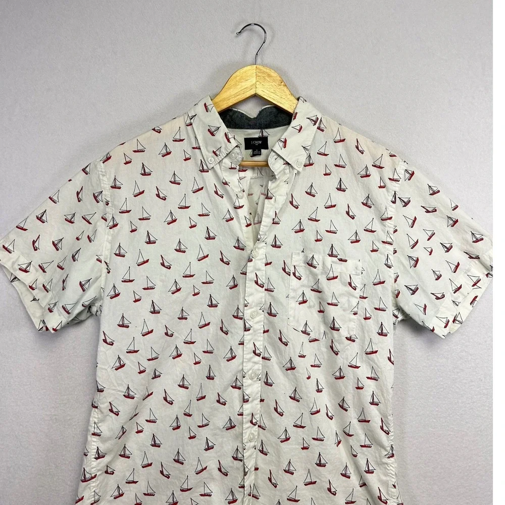 J Crew Short Sleeve Button Down Shirt Sailboat Print White Red Men's Size Medium